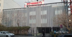 Vertical and horizontal louvers